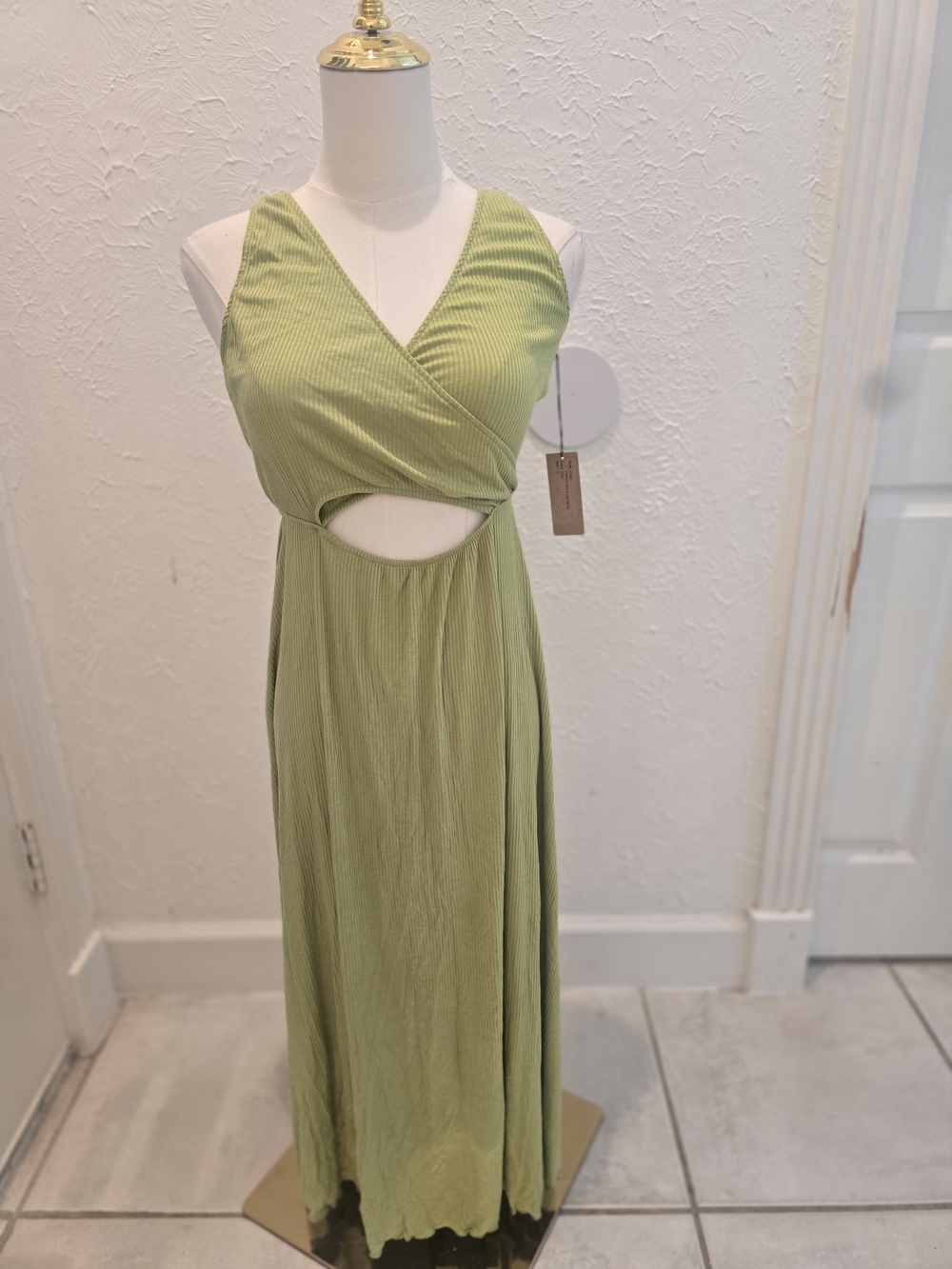 Only Hearts Kiwi Green Ribbed Cutout Maxi Dress Size L NWT Made in NYC